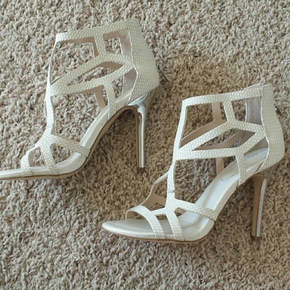 White and silver strappy heels - Picture 3 of 4
